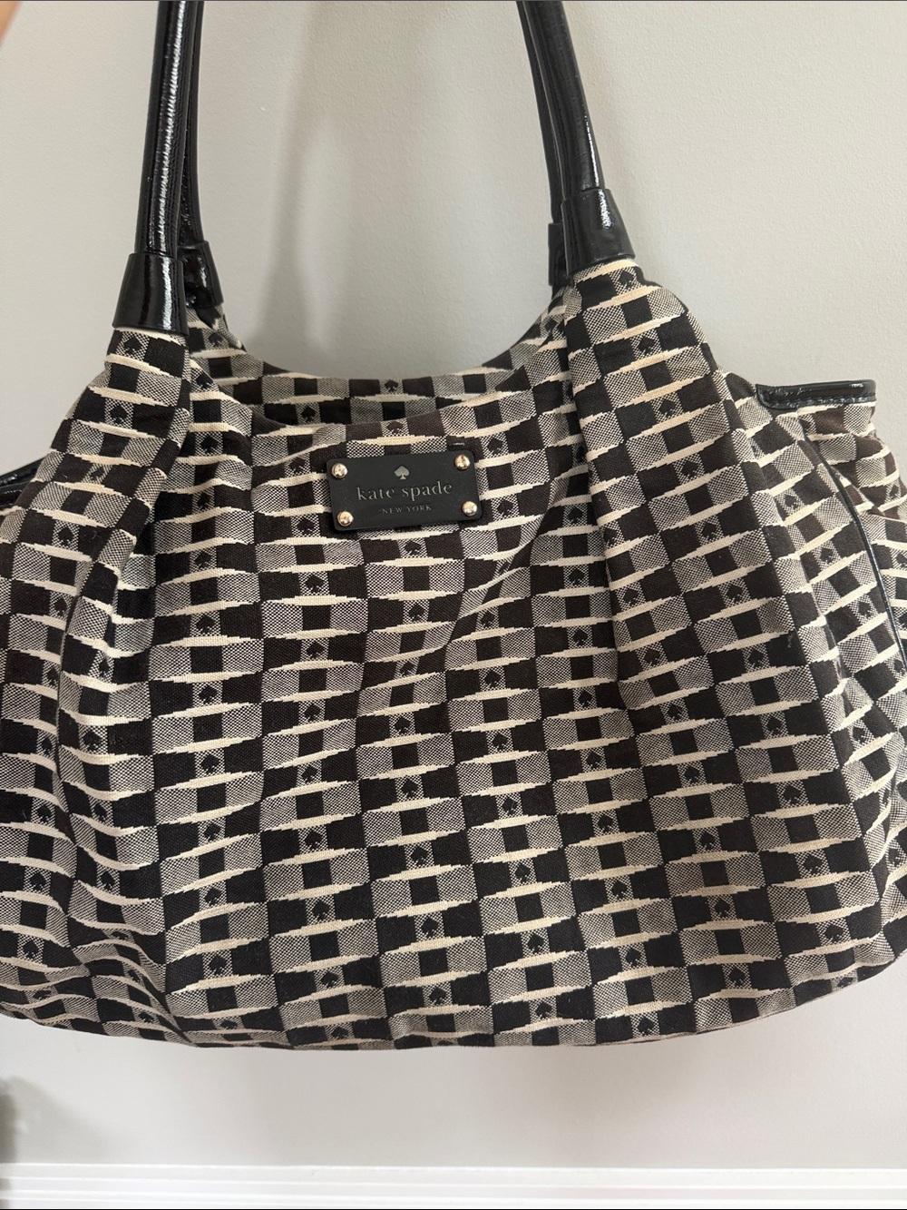 kate spade Black and Cream Geometric Shoulder Bag